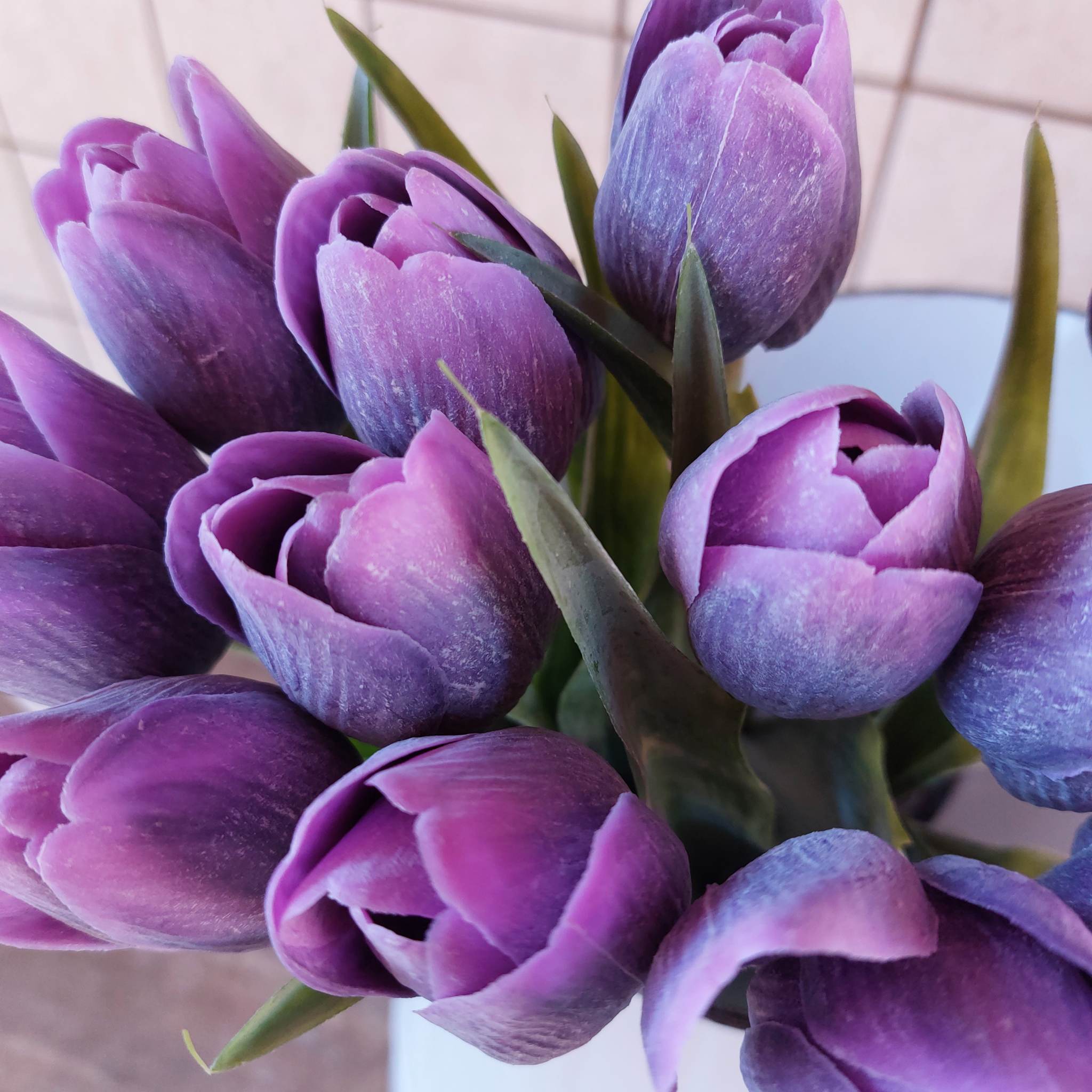 Umělý tulipán - fialový