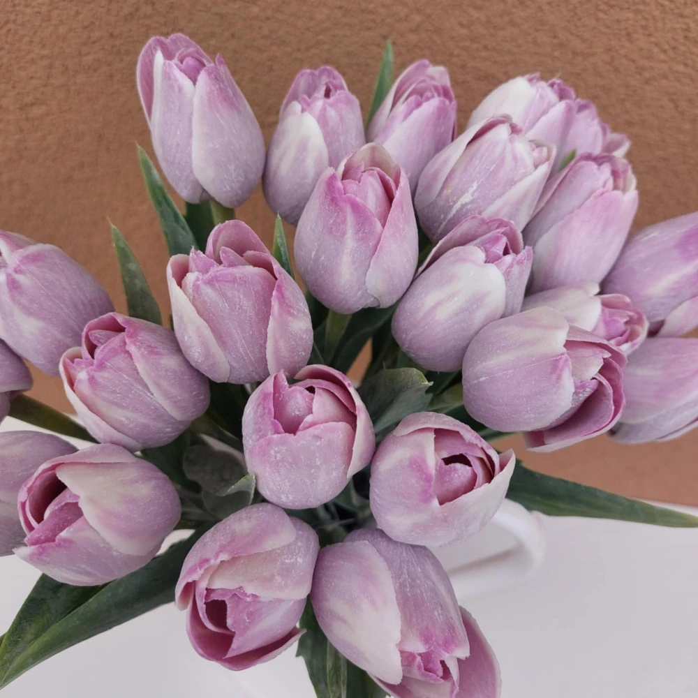 Umělý tulipán - levandulový žíhaný 