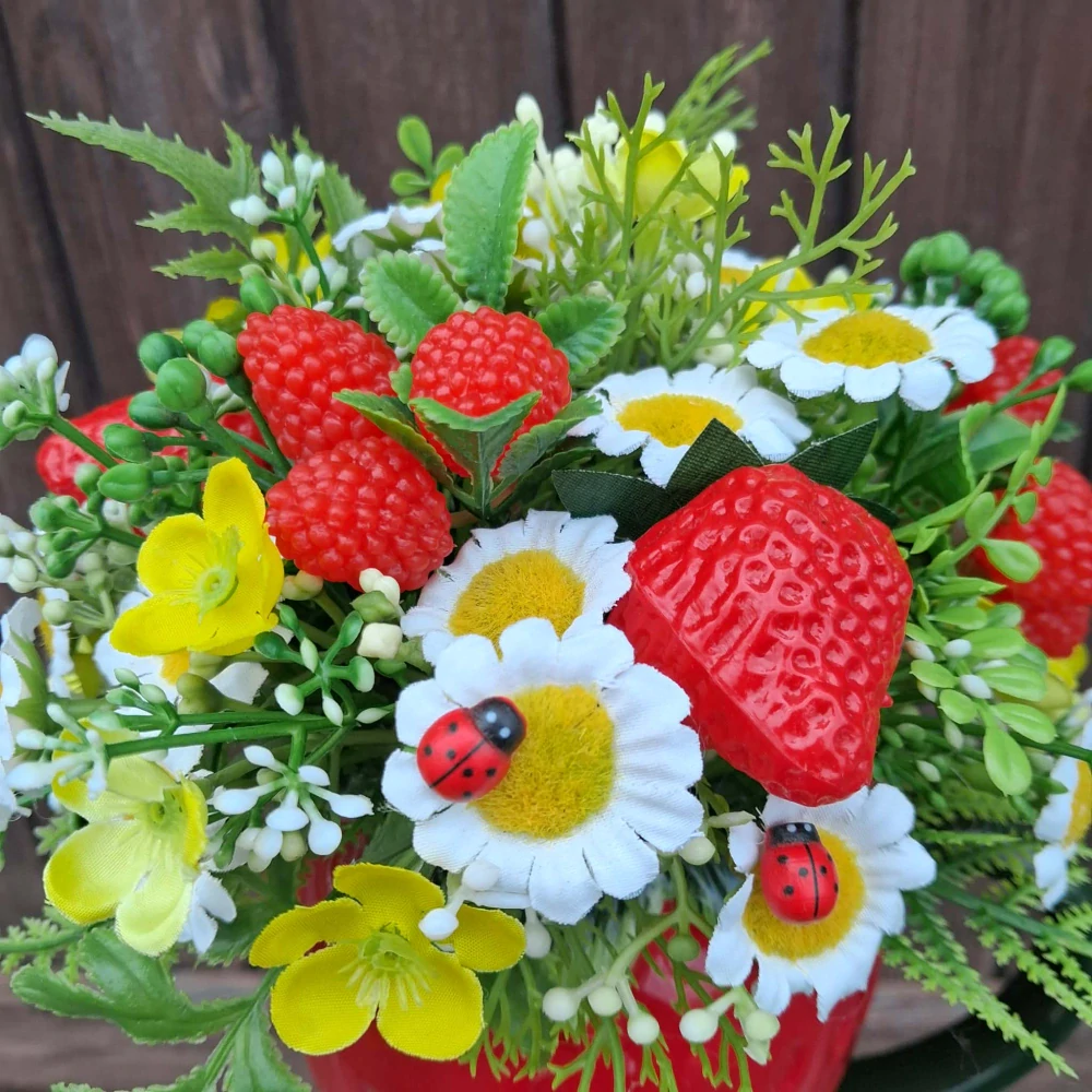 Dekorace jahodový hrnek - 20 cm