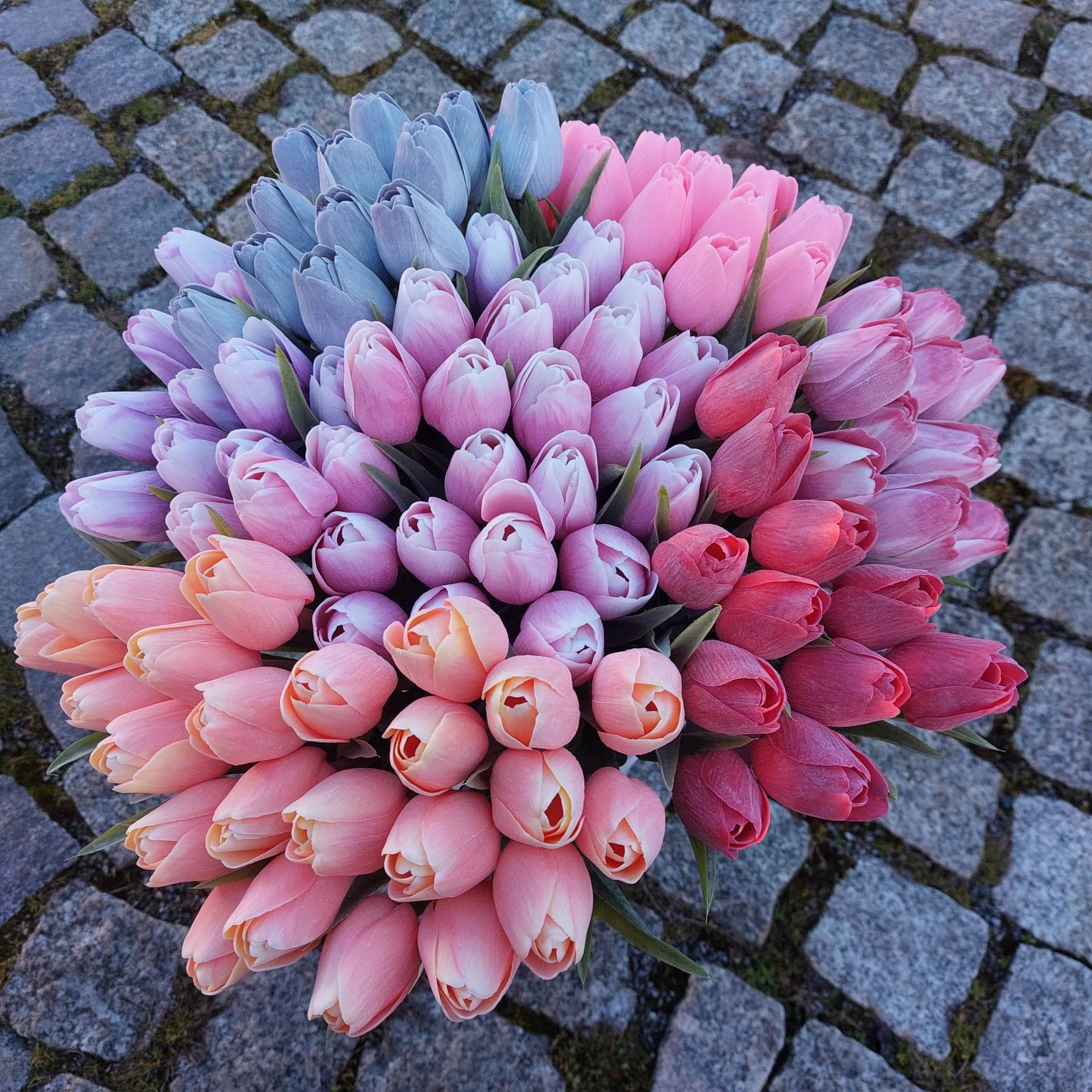 Umělý tulipán - červený