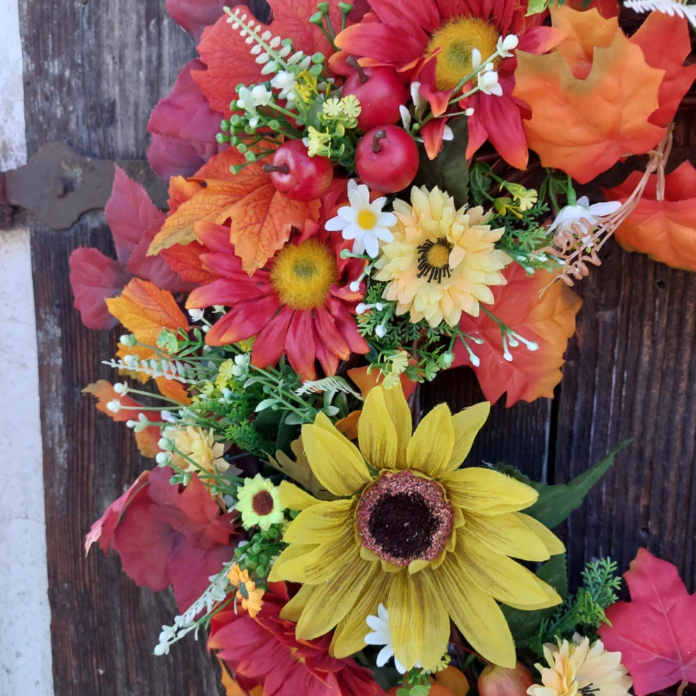 Dekorativní věnec - 72 cm