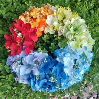 Dekorativní duhový věnec - 38 cm 